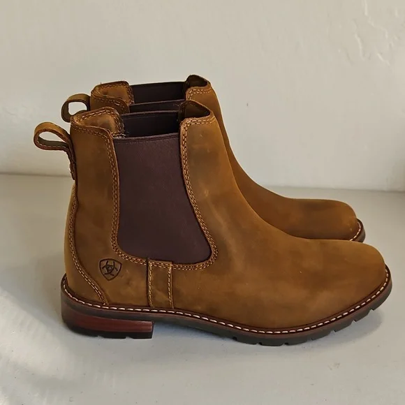 ARIAT Wexford Waterproof Chelsea Boots - Nwot - Picture 5 of 7